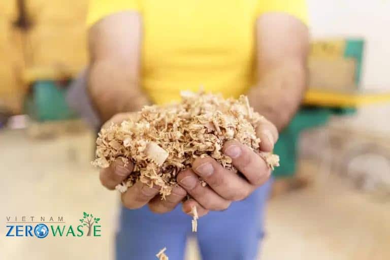 Mùn cưa - Một trong những nguyên liệu tạo nên sinh khối